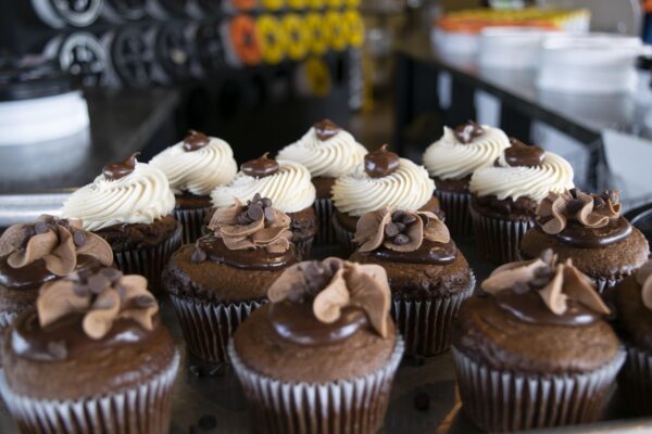 Assorted Cupcakes Treat - 6pcs
