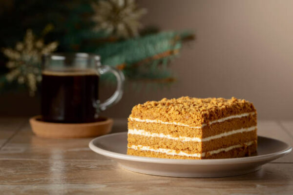 Honey Cake Pastry (2 pieces) Honey Cake Pastry (2 pieces)