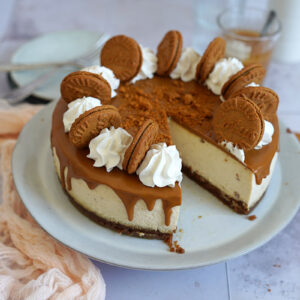 Lotus Biscoff Cake
