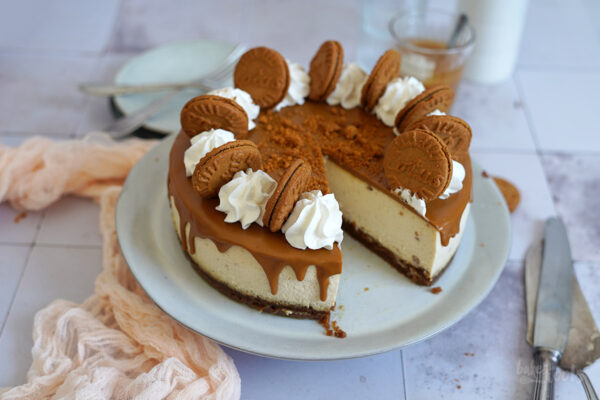 Lotus Biscoff Cake